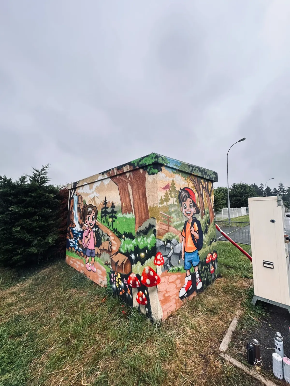 Forêt imaginaire, fresque murale de MAS GRAFFITI — Fère-en-Tardenois · EDF